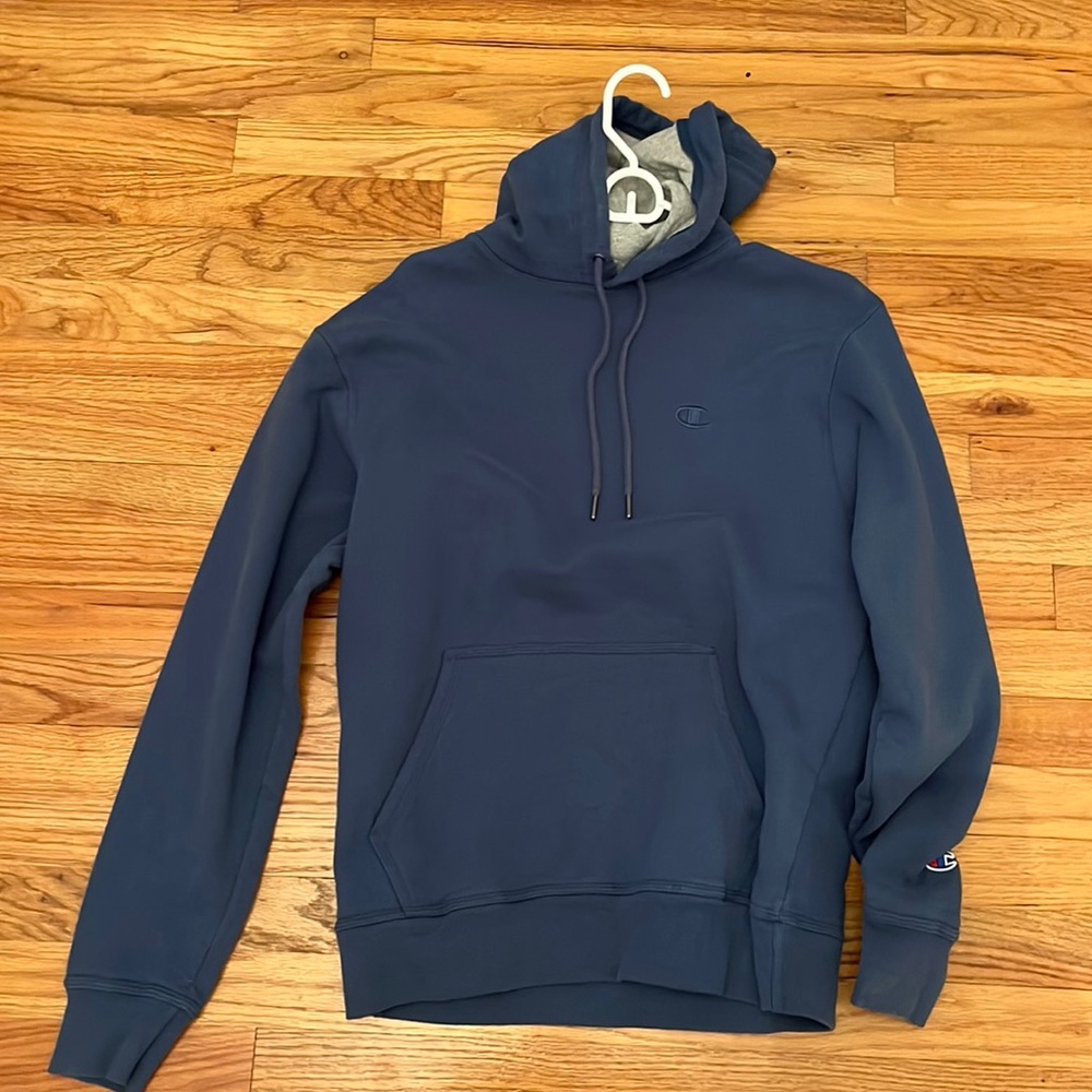 Champion men’s sweatshirt